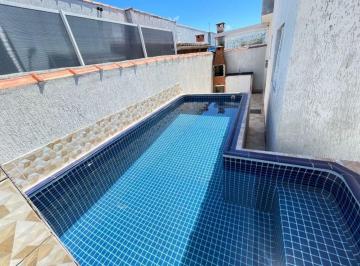 Casa de 2 quartos, Itanhaém · Casa em condomínio com piscina e 2 quartos em Itanhaém.