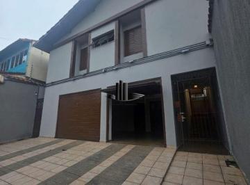Casa de 3 quartos, Santo André · Sobrado com 300m², 3 dormitórios ( 1 suíte), 5 vagas e Edícula. Santo André/SP