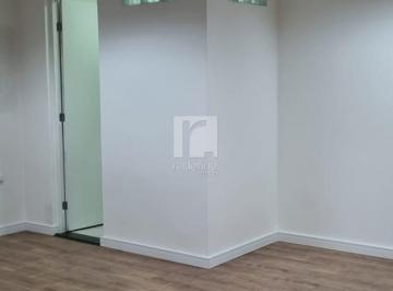 Comercial · 30m² · 1 Vaga · Sala - Paraíso
