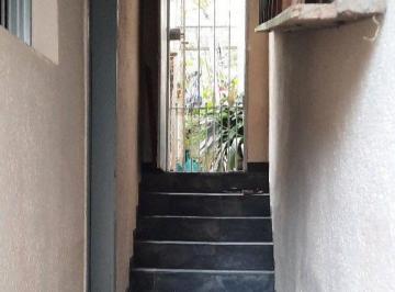 Casa · 267m² · 3 Quartos · 1 Vaga · Casa à venda com 03 quartos (01 suíte) garagem e local estratégico próximo ao metrô conceição - Vend