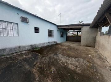 Casa de 2 quartos, Peruíbe · Casa com 2 quartos e churrasqueira em Peruíbe - R$ 180.000,00.