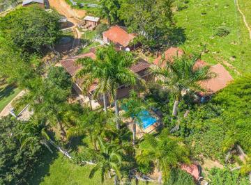 Rural de 3 quartos, Extrema · Sítio a venda em Extrema MG, 6 alq., lago, baias, lindo e muito bem cuidado.