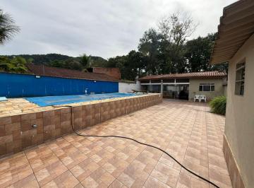 Casa de 2 quartos, Itanhaém · Casa com piscina e área gourmet em Itanhaém.