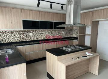 Casa de 2 quartos, São Paulo · Casa moderna com 2 quartos sendo 1 suite, 3 vagas de garagem, próximo da USP, aceita pet FL55