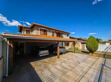 Casa de 5 quartos, Brasília · 5 quartos (3 suítes) | Piscina aquecida com hidro | Varanda gourmet | 7 vagas EXCELENTE LOCALIZAÇÃO