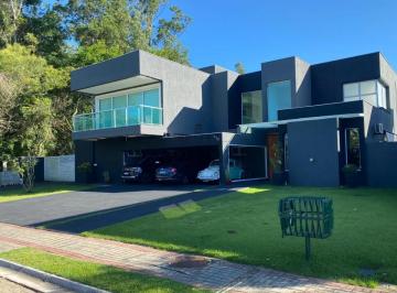 Casa de 5 quartos, São José dos Campos · Mansão no Serimbura - 700m² com 4 Suítes com lazer e segurança completos