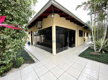 Casa · 161m² · 3 Quartos · 4 Vagas · Casa plana com 3 dormitórios à venda, 161 m² por R$ R$ 750.000,00 – Bom Retiro - Joinville/SC.