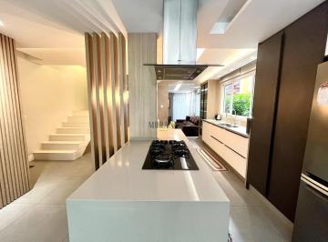 Casa · 259m² · 4 Quartos · 4 Vagas · Sobrado com 4 quartos à venda, 260m² por R$ R$ 1.690.000,00 – Costa e Silva - Joinville/SC