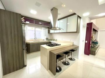 Casa · 178m² · 3 Quartos · 4 Vagas · Sobrado com 3 dormitórios à venda, 178m² por R$ 1.550.000,00 - Bom Retiro - Joinville/SC