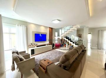 Casa · 260m² · 3 Quartos · 2 Vagas · Sobrado com 3 dormitórios à venda, 260m² por R$ 1.450.000,00 - Costa e Silva - Joinville/SC