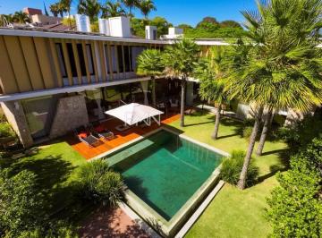 Casa · 613m² · 4 Quartos · 4 Vagas · Casa à venda em Valinhos, Village Visconde de Itamaracá, com 4 suítes, com 613 m²