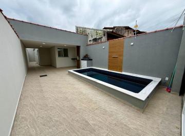 Casa de 2 quartos, Itanhaém · Casa à 900m do mar com piscina em Itanhaém - R$ 420.000,00.