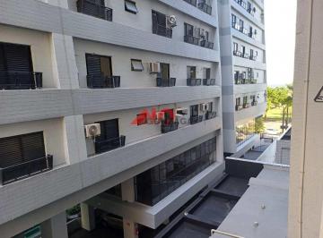 Apartamento de 2 quartos, Santos · Pompeia prédio frente para o mar , apartamento lateral com vista parcial !!!