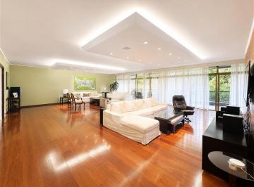 Apartamento · 571m² · 4 Quartos · 3 Vagas · Estrada da Gávea, ao lado da Escola Americana são 570 metros, 4 suites