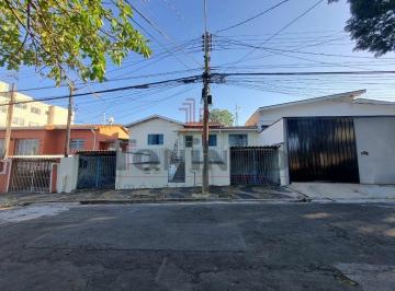 530_25960_1764324885359.jpg ·
casa 2 dorm + 01 comodo excelente localização