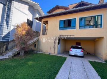Casa · 215m² · 3 Quartos · 2 Vagas · LINDA CASA DE 3 QUARTOS NA PEDRA BRANCA!