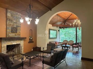 Casa · 243m² · 4 Quartos · 20 Vagas · Casa em Serra, Teresópolis/RJ de 243m² 4 quartos à venda por R$ 2.200.000,00