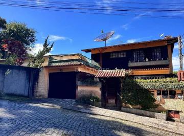 Casa · 546m² · 4 Quartos · 1 Vaga · Casa em Parque do Ingá, Teresópolis/RJ de 546m² 4 quartos à venda por R$ 1.800.000,00