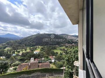 Casa · 218m² · 4 Quartos · 2 Vagas · Casa em Golfe, Teresópolis/RJ de 218m² 4 quartos à venda por R$ 1.560.000,00