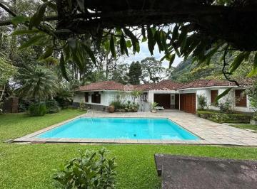 Casa · 408m² · 5 Quartos · 6 Vagas · Casa em Granja Guarani, Teresópolis/RJ de 408m² 5 quartos à venda por R$ 1.600.000,00