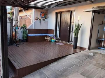 Casa · 103m² · 3 Quartos · 2 Vagas · Sobrado à venda no bairro Santa Lúcia