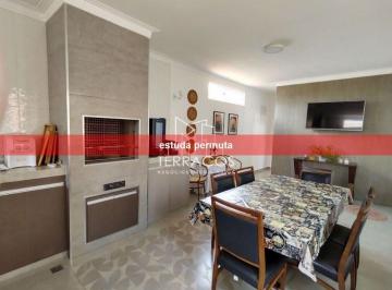 Casa · 250m² · 3 Quartos · 2 Vagas · Casa para venda em Jardim Messina de 250.00m² com 3 Quartos, 2 Suites e 2 Garagens