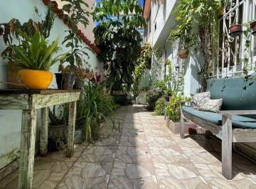 Casa · 180m² · 6 Quartos · 1 Vaga · Casa Triplex a Venda em Botafogo