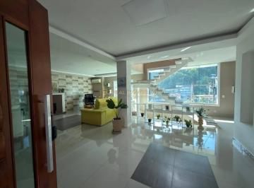 Casa · 800m² · 5 Quartos · 3 Vagas · Casa de Alto Padrão com 5 Quartos na Taquara