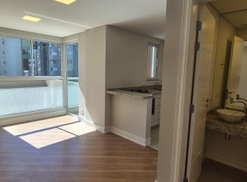 Apartamento de 2 quartos, Curitiba · Apartamento 02 quartos, sendo 2 suítes, c/ 2 vagas de garagem, Centro Curitiba