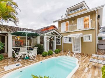 Casa · 294m² · 5 Quartos · 2 Vagas · CASA ENCANTADORA COM 5 QUARTOS, CHURRASQUEIRA E PI
