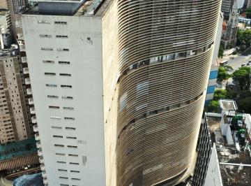 Apartamento de 1 quarto, São Paulo · Apartamento de 68 m² com 1 quarto para aluguel na República no Copan em andar alto