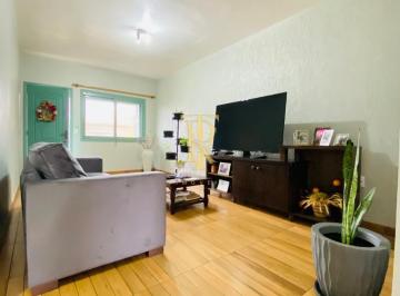 Casa · 194m² · 3 Quartos · 6 Vagas · Casa à venda em Cachoeirinha, Vila Anair, com 3 quartos, com 194 m²