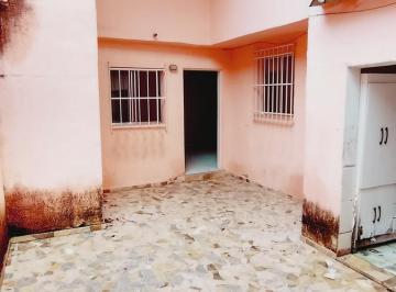 Casa · 40m² · 1 Quarto · Casa - Jardim Souza