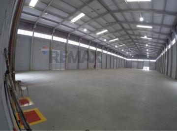 Comercial · 3500m² · 30 Vagas · Galpão Industrial Moderno para Aluguel Guarulhos