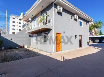 Casa · 432m² · 4 Quartos · 20 Vagas · Sobrado com 4 quartos com suíte, 3 vagas cobertas, Cajuru - Curitiba