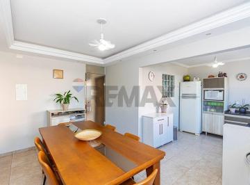 Casa · 432m² · 4 Quartos · 20 Vagas · Sobrado com 4 quartos com suíte, 3 vagas cobertas, Cajuru - Curitiba