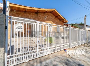 Casa · 188m² · 3 Quartos · Casa no Centro de Vinhedo: Oferta Imperdível!