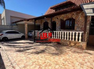 Casa · 240m² · 3 Quartos · 4 Vagas · Casa à Venda com 3 Quartos, Edícula e 4 Vagas no Milanez – Belo Horizonte/MG