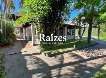 Casa · 840m² · 5 Quartos · 6 Vagas · Excelente sobrado residencial ou comercial em região nobre de Uberlândia