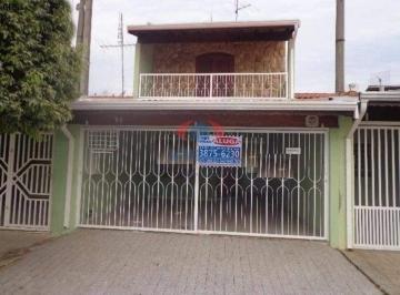 Casa · 152m² · 3 Quartos · Casa com 3 dormitórios em excelente localização.