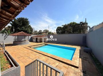 Casa · 291m² · 3 Quartos · 6 Vagas · Casa a venda, Bairro Santa Maria