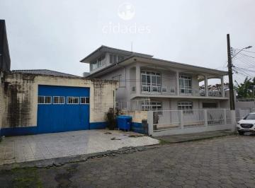 Casa · 500m² · 7 Quartos · 4 Vagas · Casa residencial para aluguel de 500 m² no bairro Ipiranga em São José, Grande Florianópolis