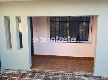 Casa · 182m² · 2 Quartos · 1 Vaga · Casa residencial para aluguel na Vila Scarpelli, Santo André
