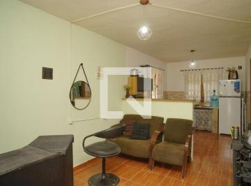 Casa · 60m² · 1 Quarto · 8 Vagas · Casa para Aluguel - Guaratiba, 1 Quarto, 60 m² - Maricá