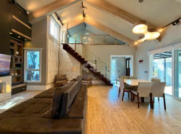 Apartamento · 150m² · 3 Quartos · 2 Vagas · Casa 3 suítes com piscina à venda no condomínio fechado Condado de Capão em Capão da Canoa/RS