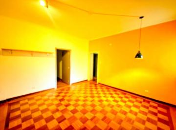 1ae1d1d473f3f2076925ec212c3b74335d47f4c5 · 2 Dormitórios. Sala e cozinha Amplas. Sacada. Próximo ao metrô