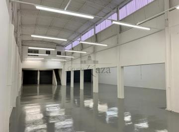 Comercial · 200m² · 1 Quarto · 2 Vagas · Prédio Comercial - Bom Retiro - 840m².