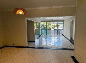 Apartamento · 186m² · 3 Quartos · 2 Vagas · Apartamento com 3 Quartos sendo uma Suíte, Varanda, Gabinete e Dependência á venda no Farol - Maceió