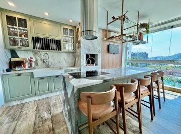 Apartamento · 231m² · 3 Quartos · 3 Vagas · Lindo apartamento em home clube
