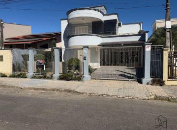 Casa · 217m² · 4 Quartos · 1 Vaga · Casa Averbada no Floresta